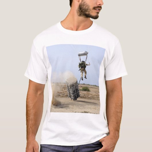 Een pararescueman valt het gebied binnen t-shirt (Voorkant)