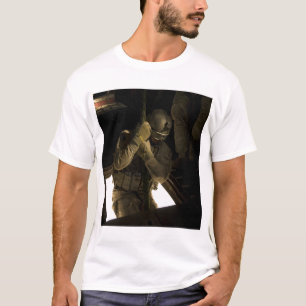 Een pararescueman van de Amerikaanse luchtmacht be T-shirt