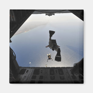 Een pararescueman van de Amerikaanse luchtmacht sp Magneet