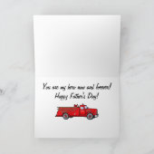 Een peetvader als een vader met een klassieke bran kaart (Binnen)