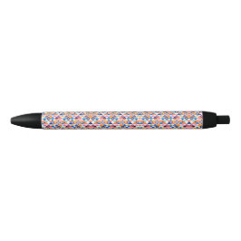 Een pen met een kleurrijk geometrisch patroon 