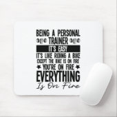 Een persoonlijke trainer zijn is eenvoudig muismat (Met muis)