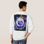 Eén planeet tegelijk verkennen. jongen in een rake t-shirt (Achterkant volledig)