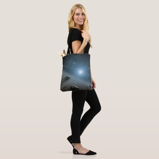 Een planetoïdengordel rond de heldere ster Vega. Tote Bag (Op model)