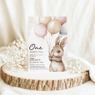 Een pluizige staart konijn 1e verjaardag kaart