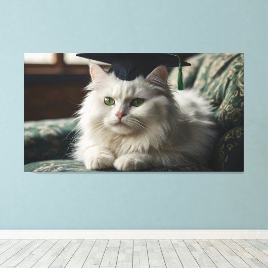 Een pluizige witte kat met een afstudeerdop canvas afdruk (Insitu (Houten vloer))