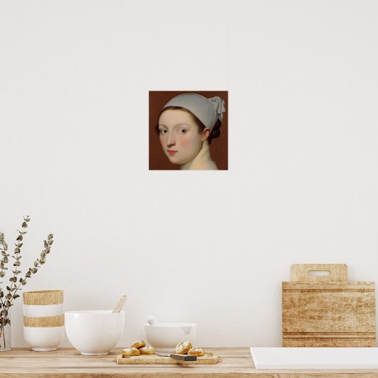 Een portret van een jonge vrouw met een klassieke  poster (Keuken)