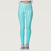 Een pose in Stripes Leggings (Voorkant)