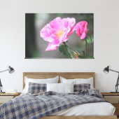 Een prachtig roze rozendoek canvas afdruk (Insitu (Slaapkamer))