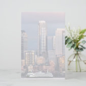 Een prachtige en dramatische zonsondergang uit het briefpapier (Staand voorkant)