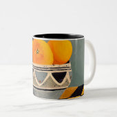 Een prachtige mok met sinaasappels schilderij ontw (Voorkant rechts)