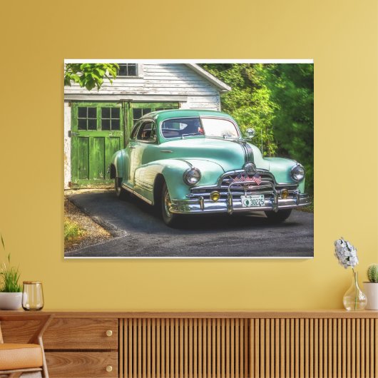 Een prachtige, tweekleurige 1947 Pontiac Torpedo r Canvas Afdruk (Insitu (Woonkamer))