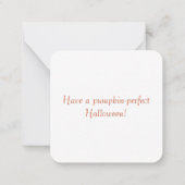 Een Pumpkin-Perfect Halloween! | Schattigee pompoe Notitiekaartje (Achterkant)