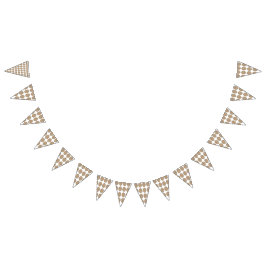 Een rechthoekig tapijt met een ingewikkelde geomet vlaggetjes