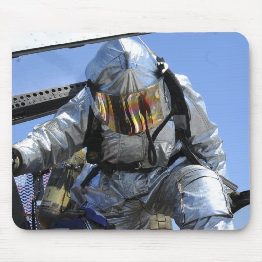 Een reddingsboor wordt uitgevoerd in de cockpit muismat (Voorkant)