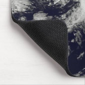 Een reeks sterke stormen met felle winden 2 muismat (Hoek)