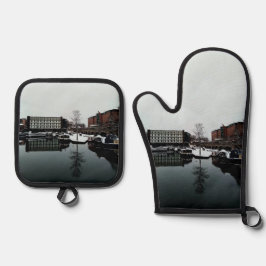 Een reflectie in het water ovenwant & pannenlap set