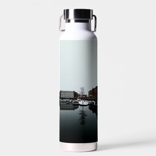 Een reflectie, in het water waterfles (Voorkant)