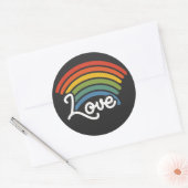 Een regenboog van liefde ronde sticker (Envelop)