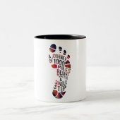 Een reis van 100 km tweekleurige koffiemok (Center)