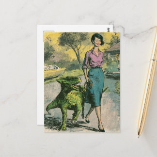 Een retro vrouw loopt met haar huisdier kleine Din Briefkaart