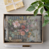 Een rij boeken met bloemen tissuepapier (Geschenk)