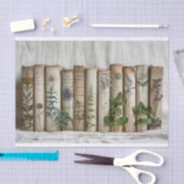 Een rij oude boeken met geschilderde kruiden tissuepapier (Craft)