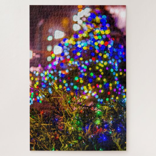 Een rij verlichte kerstbomen legpuzzel (Verticaal)