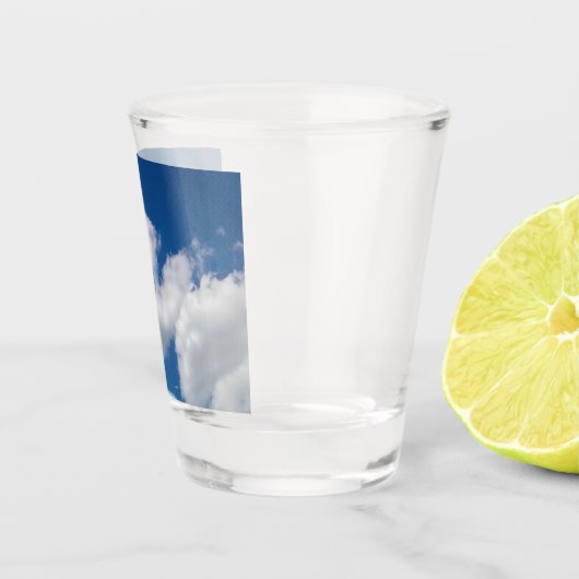 Een rij wolken shot glas (Rechts)