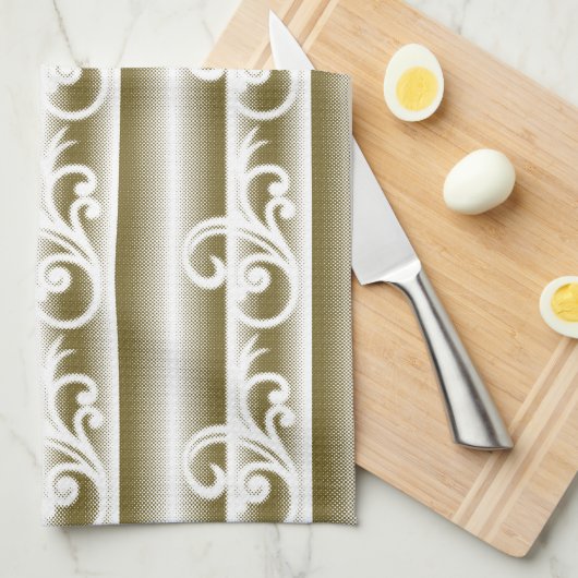 Een rijk gekleurd tapijt heeft een symmetrische ge theedoek (Quarter Fold)