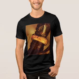 EÉN RING OM HEN ALLEMAAL TE REGELEN™ Tri-Blend SHIRT