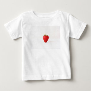 Eén rode aardbei iccna
