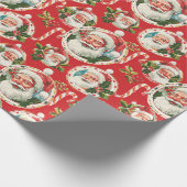 Een rode achtergrond met kerstthema cadeaupapier (Hoek)