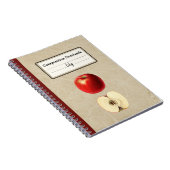 Een rode appel en een half gepersonaliseerde compo notitieboek (Rechterzijde)