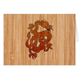 Een rode draak op Bamboe als