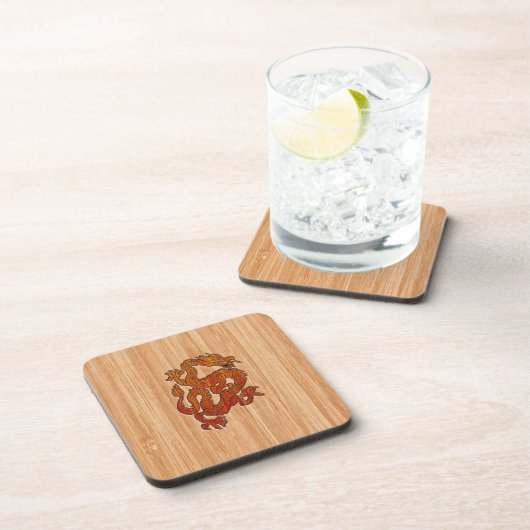 Een rode draak op Bamboe als Drankjes Onderzetter (Rechterzijde)