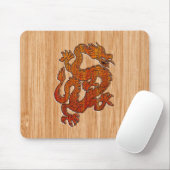 Een rode draak op Bamboe als Muismat (Met muis)