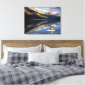 Een roeier op Banff Lake in Canada MR) Canvas Afdruk (Insitu (Slaapkamer))