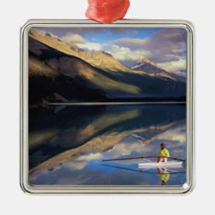 Een roeier op Banff Lake in Canada MR) Metalen Ornament