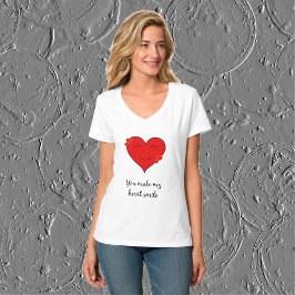 Een romantisch citaat uit het glimlachen van rood  t-shirt