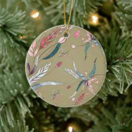 Een rond ornament vertoont een bloempatroon 