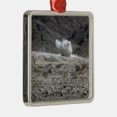 Een ronde van een AT-4 kleine raketwerper Metalen Ornament (Rechts)