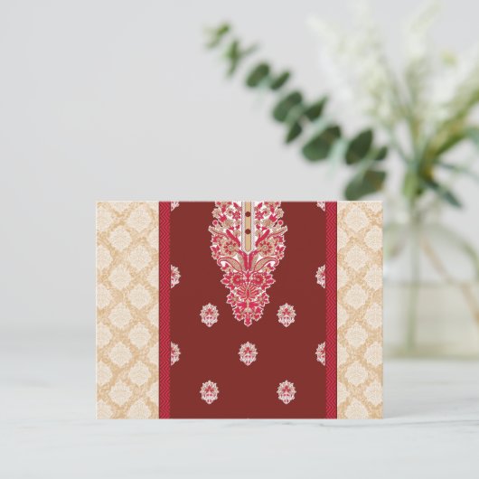 Een rood en beige tapijt met een rode rand briefkaart (Staand voorkant)