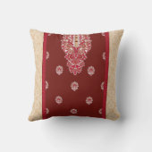 Een rood en beige tapijt met een rode rand kussen (Achterkant)