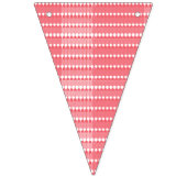 Een rood en roze geometrisch patroon met interlo vlaggetjes (Eerste vlag)