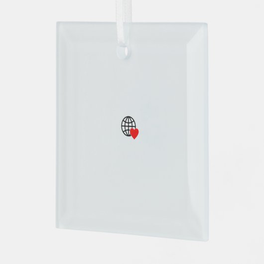 Een rood hartsymbool gemaakt met vloeiende, gedurf glas ornament (Voorkant links)