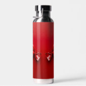 Een rood snoep waterfles (Rechts)