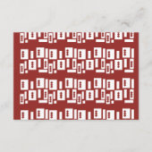 Een rood tapijt met een getextureerd patroon is ve informatiekaartje (Voorkant)