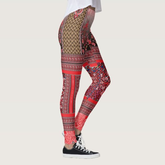 Een rood-zwart schilderij met een rood hart erop leggings (Rechts)