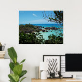 Een rotsachtige Bermuda baai Poster (Thuiskantoor)